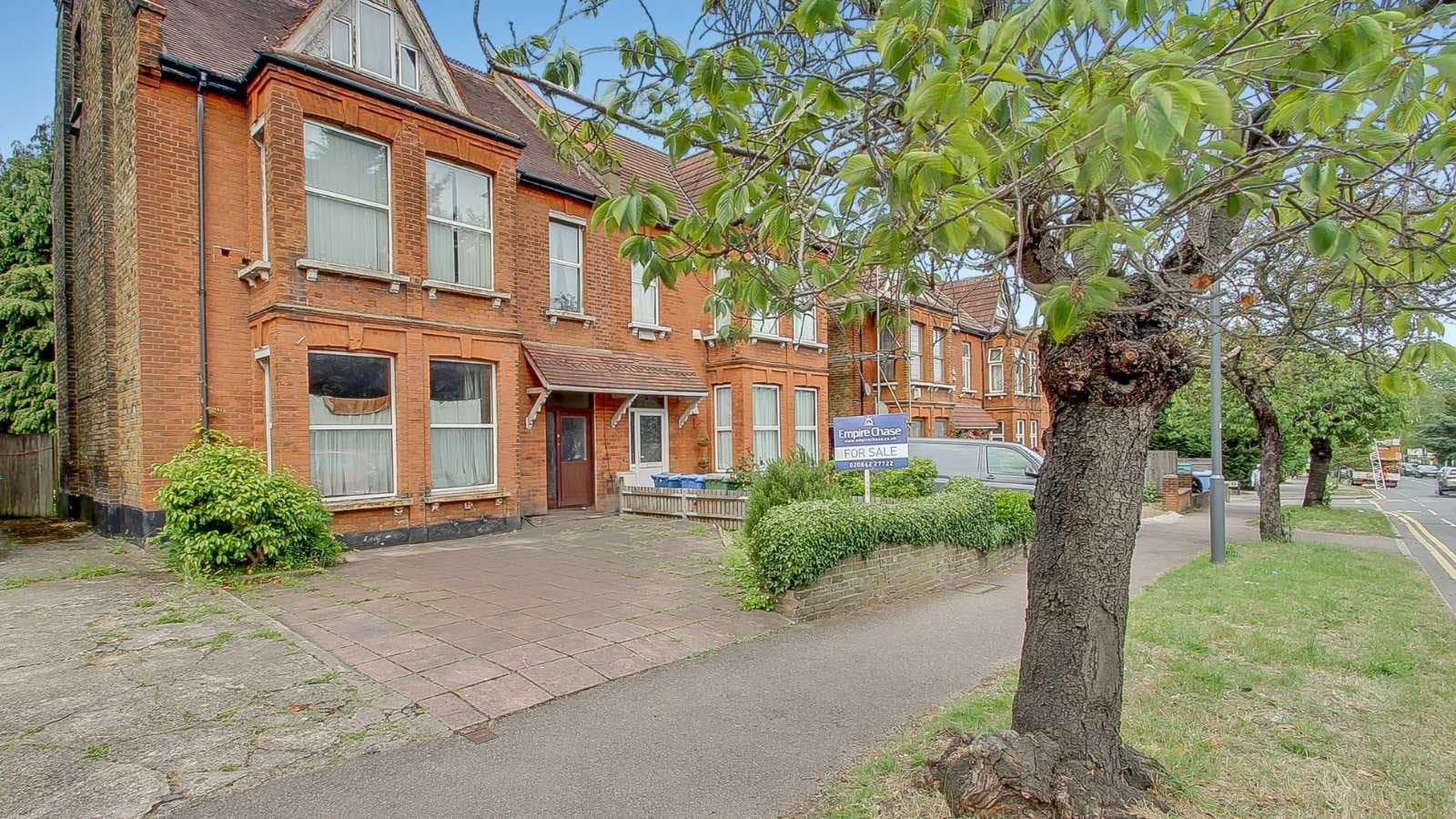 Kenton Road, Harrow, HA1