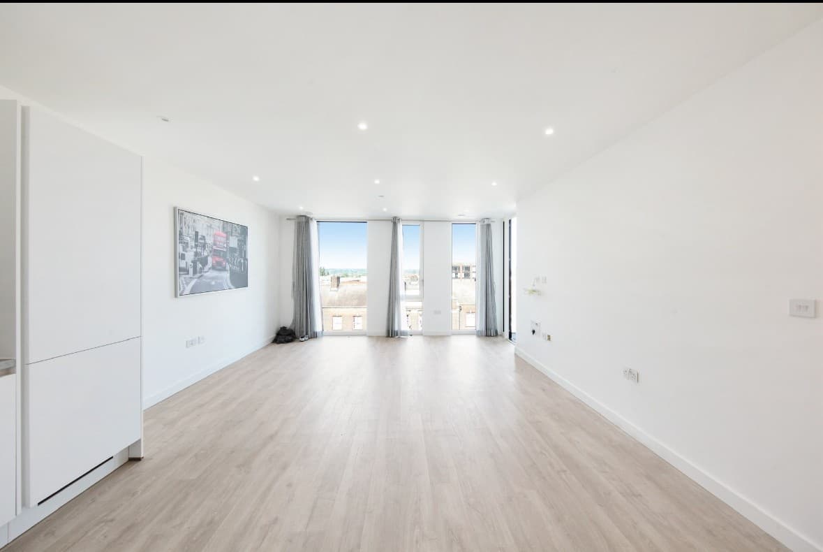Two Bedroom Apartment to Rent in Percival Square, Harrow on the Hill | Empire Chase