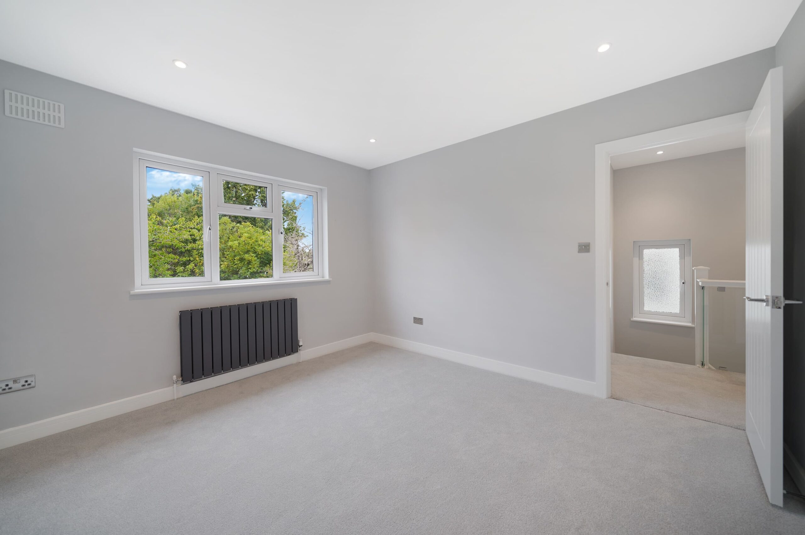 12 Abbotts Drive – JY7OoMJlfuwLQEiYg7u3